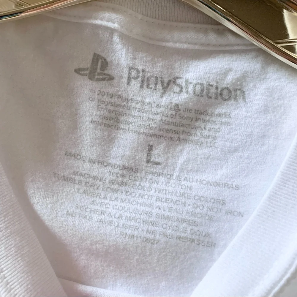 NWOT PlayStation graphic tee